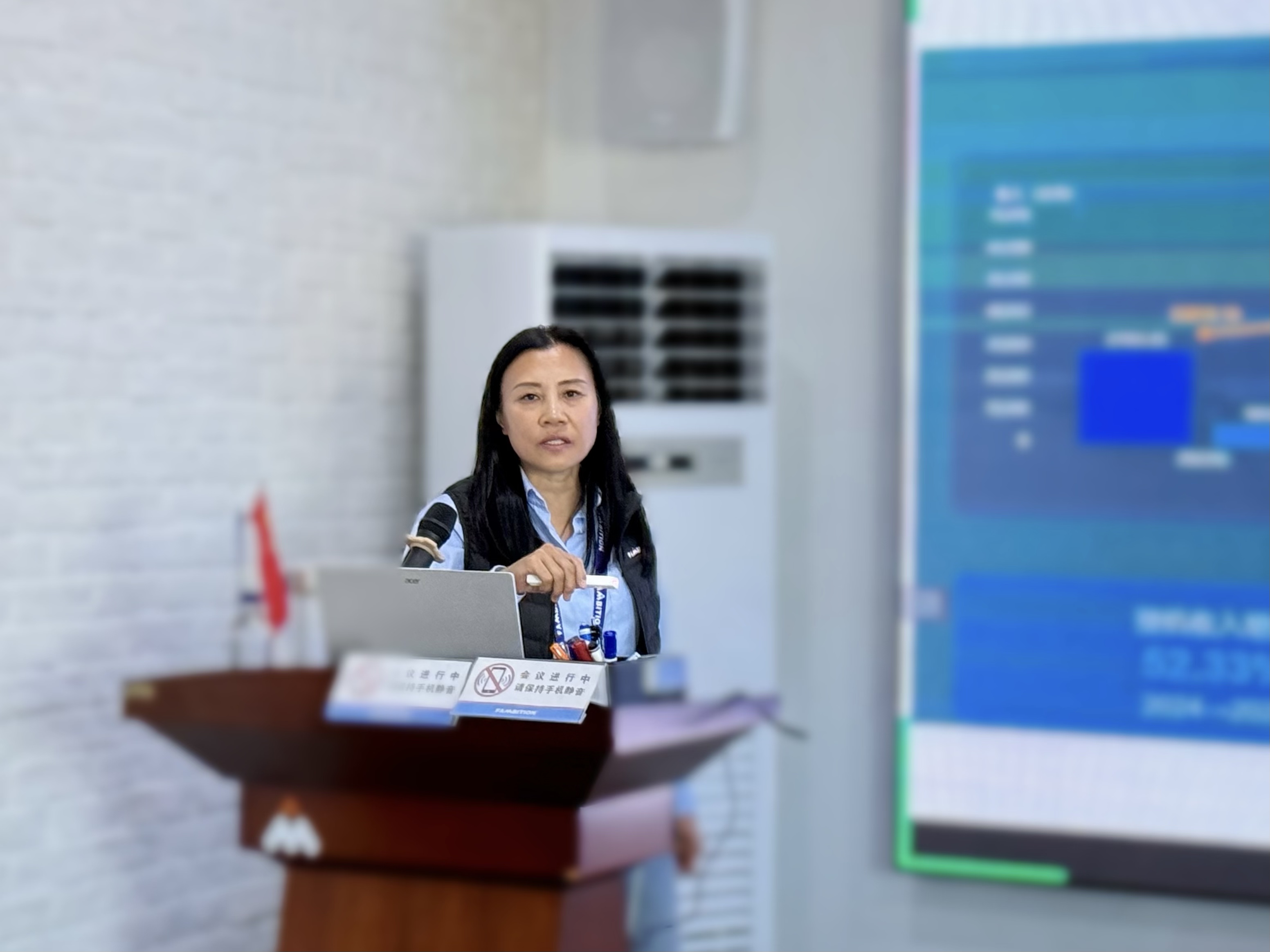 68c856b71c136a48f88c8e369695da32